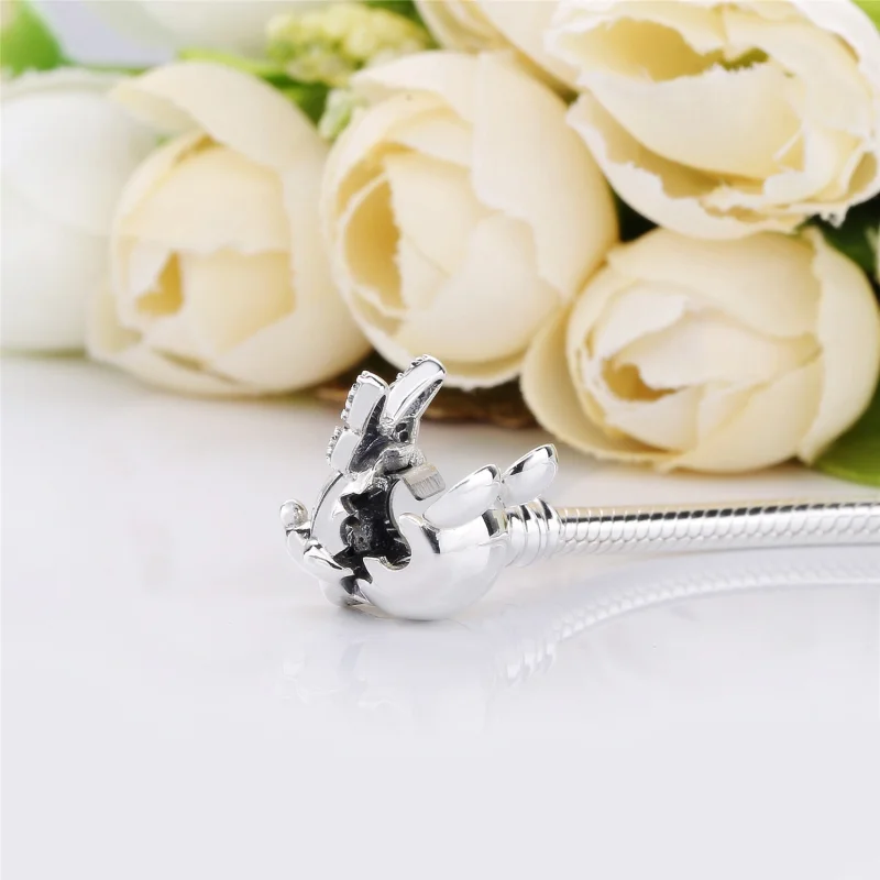 (image for) PANDORA Disney, Shimmering Minnie Portrait Bracelet - 597770CZ - View 3