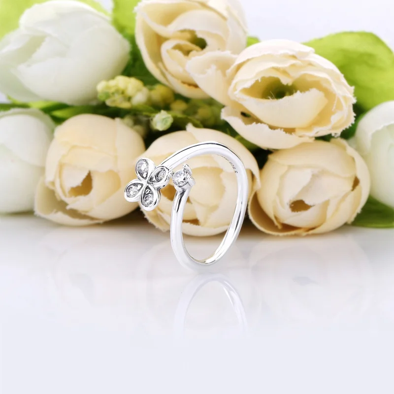 (image for) PANDORA Four-Petal Flowers Twisted Ring - 197988CZ - View 4
