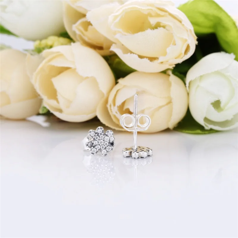 (image for) PANDORA Radiant Clover Earrings - 297944CZ - View 3