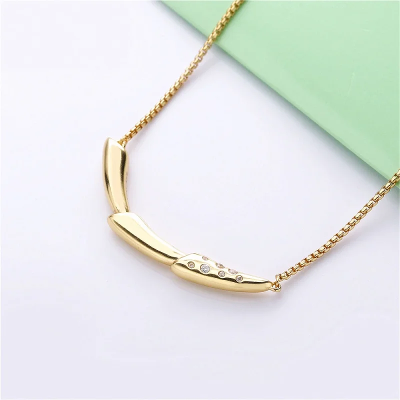 (image for) Flower Stem Necklace, Pandora Shine™ - 367958CZ-50 - View 2