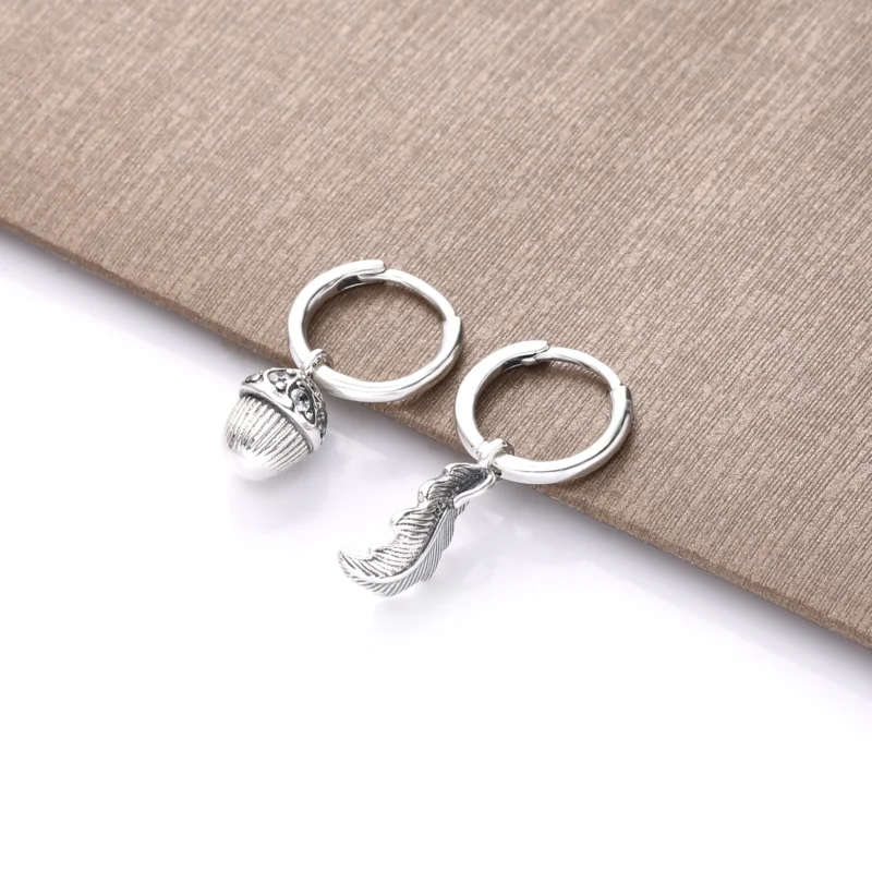 (image for) PANDORA Acorn Leaf Hoop Earrings - 298603C01 - View 3