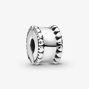 (image for) PANDORA Beaded Hearts Clip Charm - 798560C00