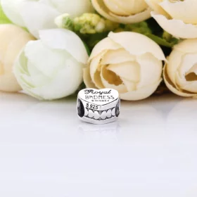 PANDORA Disney, Royal Badness Charm - P400021035133 PANDORA Disney, Royal Badness Charm - P400021035133