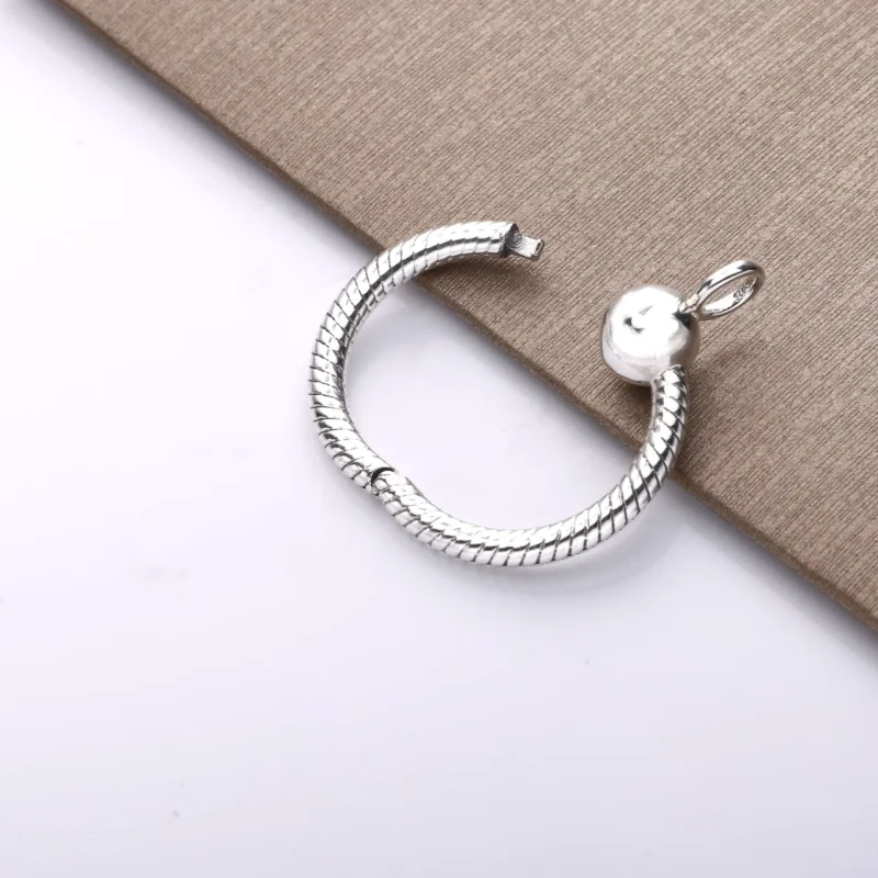 (image for) Pandora Moments Small O Pendant - 398296 - View 3