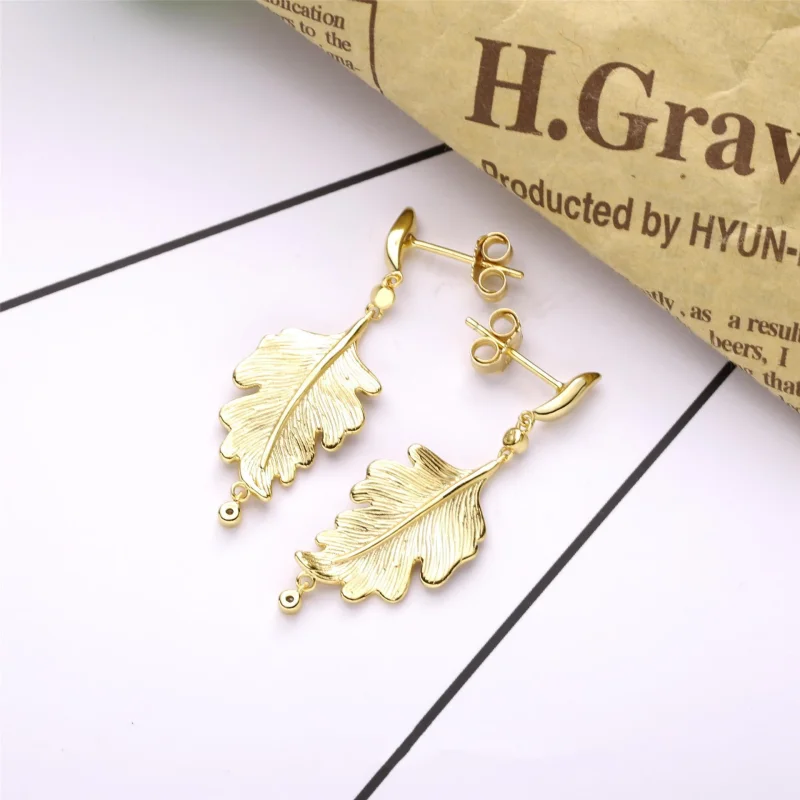 (image for) PANDORA Oak Leaf Earrings - 268259CZ - View 3