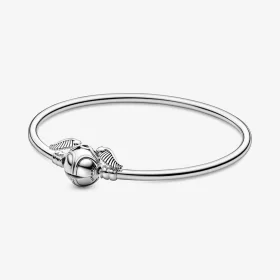 Pandora Moments Harry Potter, Golden Snitch Clasp Bangle - 598619C00 Pandora Moments Harry Potter, Golden Snitch Clasp Bangle - 598619C00