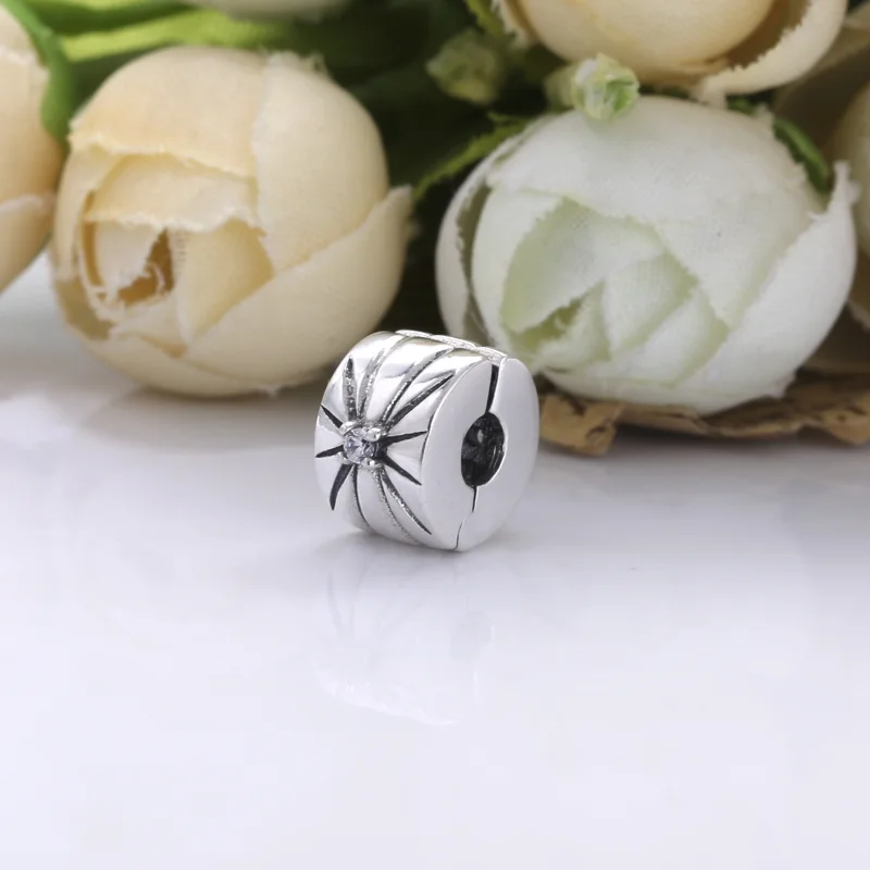 (image for) PANDORA Sparkling Sunburst Clip Charm - 798614C01 - View 3