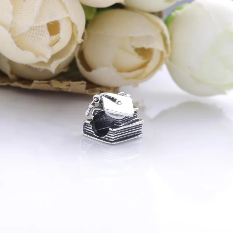 (image for) PANDORA 2020 Graduation Books Charm - 798910C00 - View 3