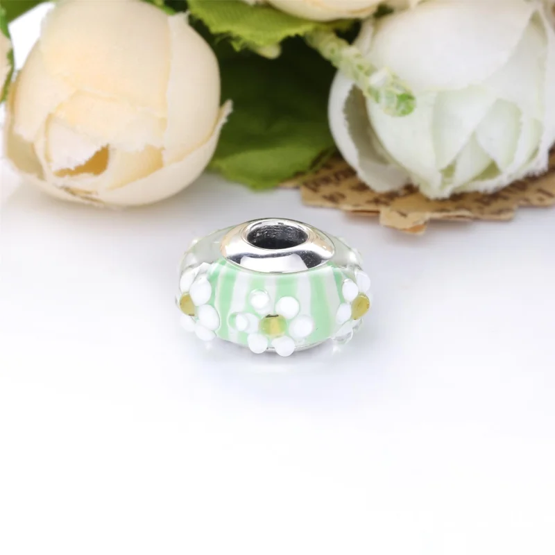 (image for) Pandora Daisy Glass Murano Charm - 798798C00 - View 4