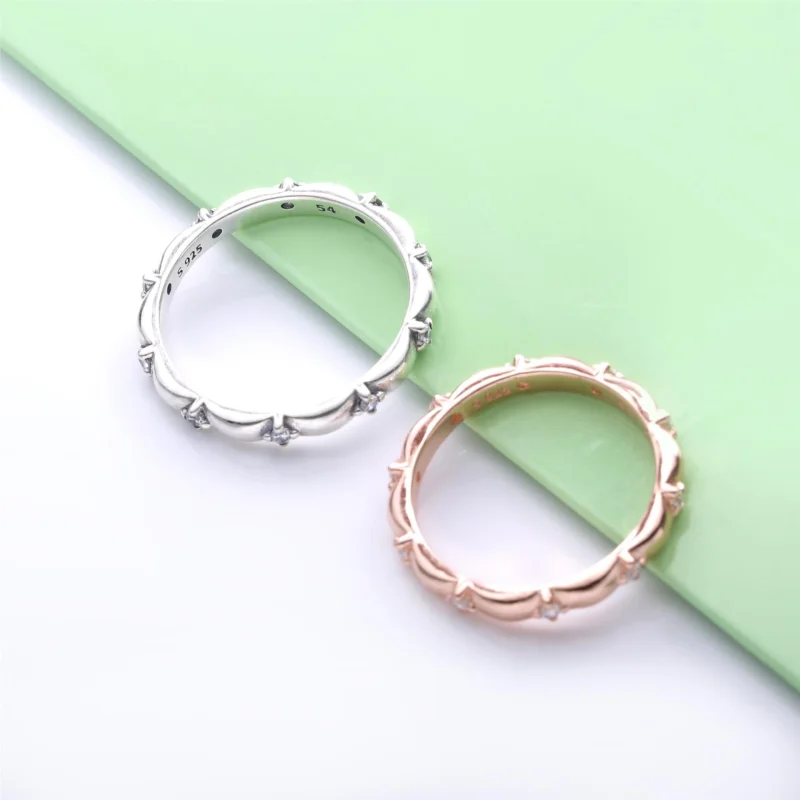 (image for) PANDORA Flower Petals Band Ring - 198791C01 - View 3