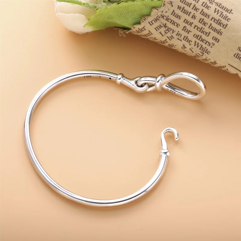 (image for) PANDORA Infinity Knot Bangle - 598893C00 - View 4