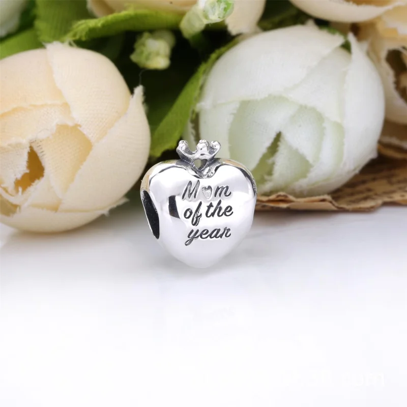 (image for) PANDORA Mom of The Year Heart Charm - 798823C00 - View 3