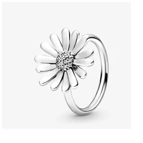PANDORA Pavé Daisy Flower Statement Ring - 198817C01 PANDORA Pavé Daisy Flower Statement Ring - 198817C01