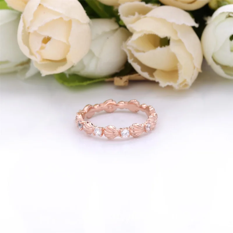 (image for) PANDORA Sparkling Seashell Band Ring - 188946C01 - View 3