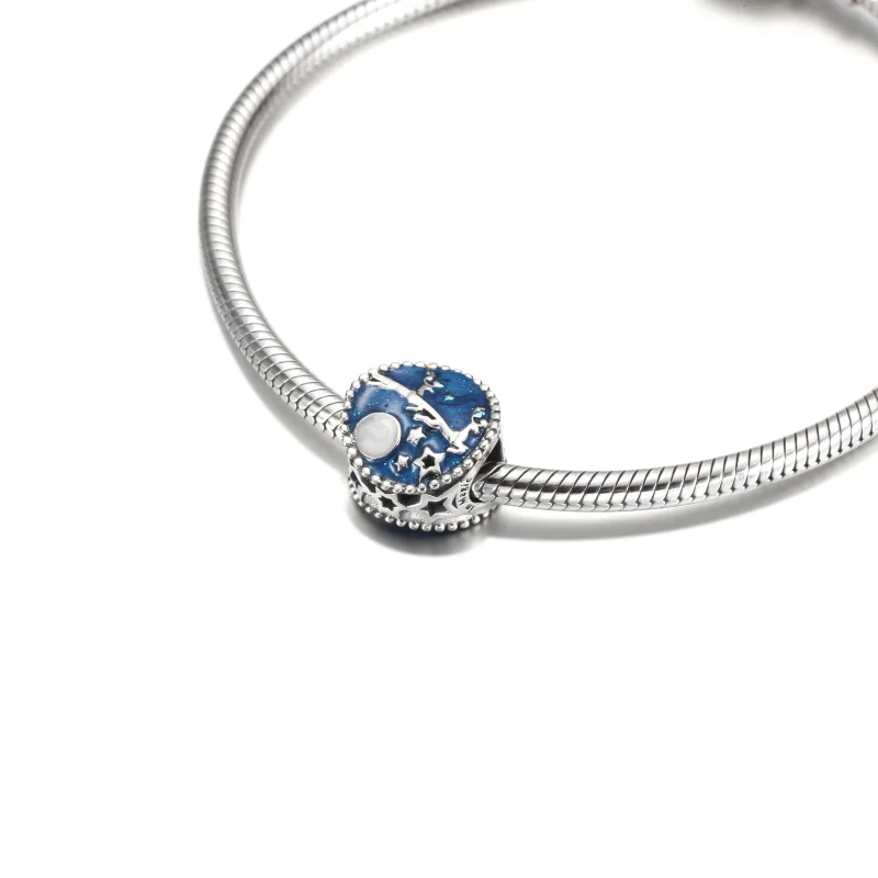 (image for) PANDORA Santa & the Reindeer Charm - 790033C01 - View 6