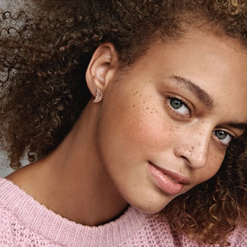 (image for) PANDORA Floating Curved Feather Stud Earrings - 282574C01 - View 2