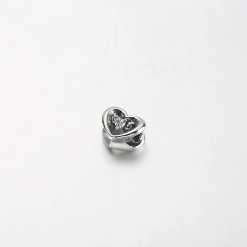 (image for) PANDORA Radiant Heart & Floating Stone Charm - 792493C01 - View 9