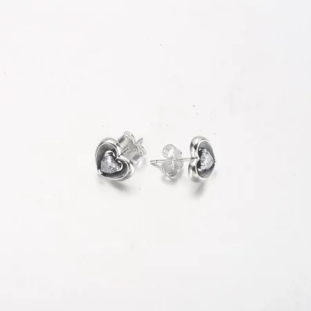 PANDORA Radiant Heart & Floating Stone Stud Earrings - 292500C01