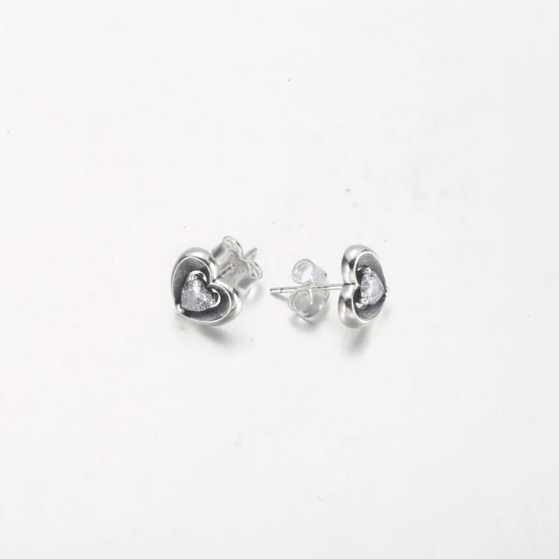 (image for) PANDORA Radiant Heart & Floating Stone Stud Earrings - 292500C01 - View 10