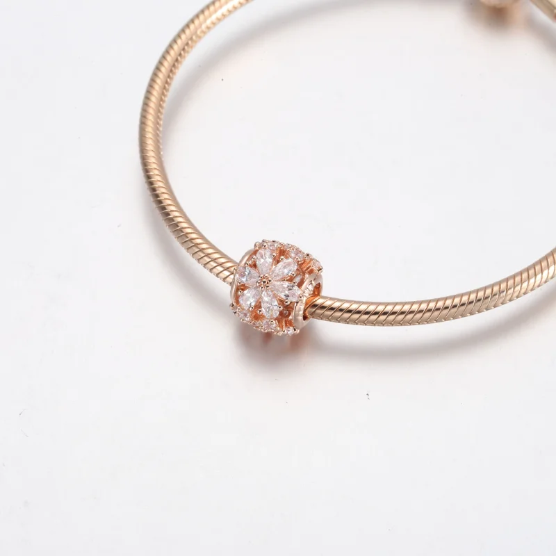 (image for) PANDORA Sparkling Herbarium Cluster Round Charm - 782383C01 - View 7