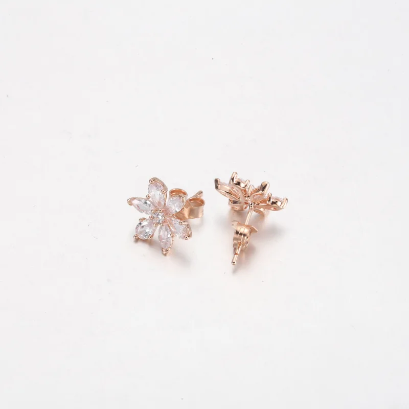 (image for) PANDORA Sparkling Herbarium Cluster Stud Earrings - 282407C01 - View 5