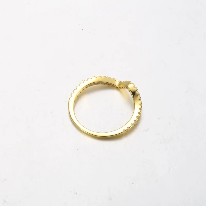 (image for) PANDORA Sparkling Wave Ring - 162539C01 - View 7