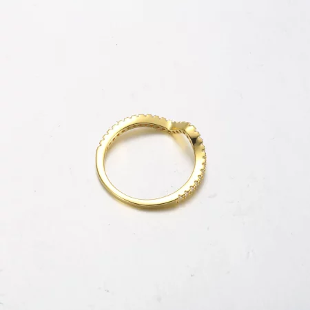 PANDORA Sparkling Wave Ring - 162539C01