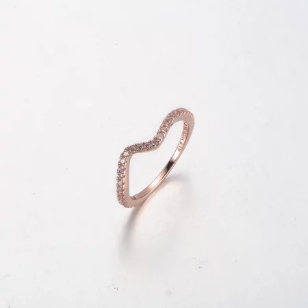 PANDORA Sparkling Wave Ring - 182539C01