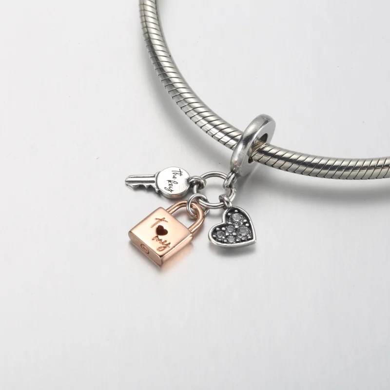 (image for) PANDORA Two-tone Key, Padlock & Heart Triple Dangle Charm - 782506C01 - View 7