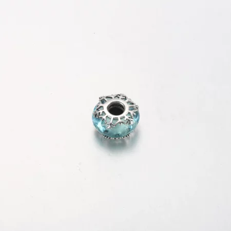 PANDORA Winter Blue Snowflake Murano Charm - 792377C00