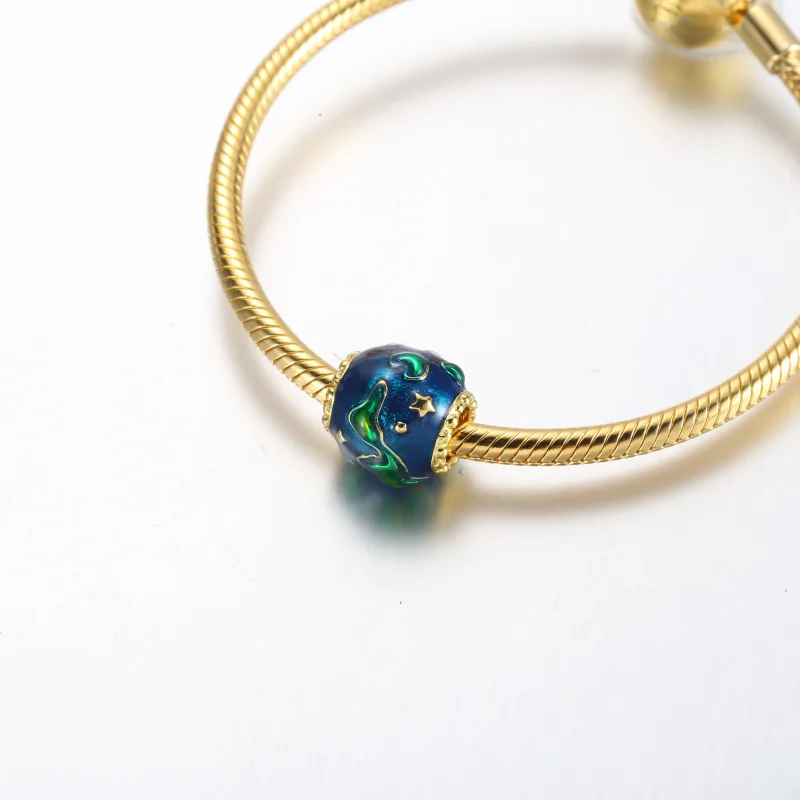 (image for) Pandora Earth 14k gold-plated charm - 762431C01 - View 5