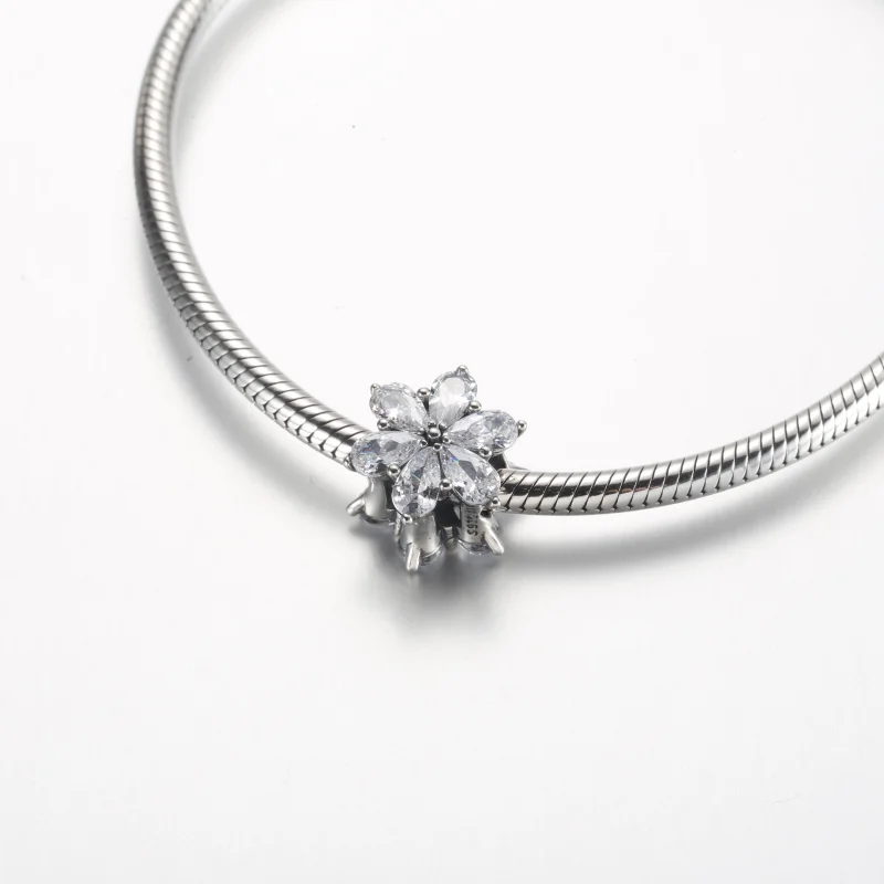 (image for) Pandora Sparkling Herbarium Cluster Charm - 792623C01 - View 4