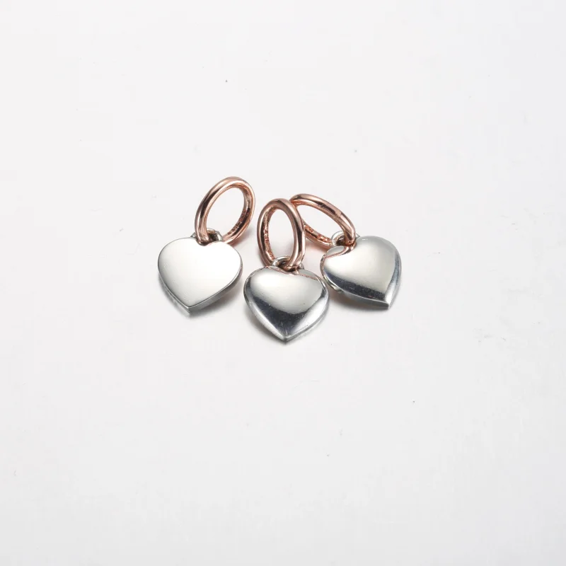 (image for) Pandora Two-tone Splittable Family Generation of Hearts Triple Dangle Charm - 78 - View 3