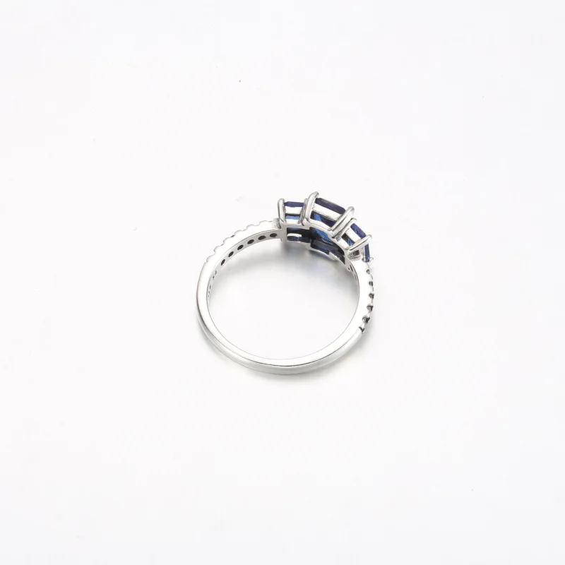 (image for) Pandora Blue Rectangular Three Stone Sparkling Ring - 192389C01 - View 4