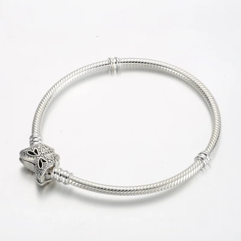 (image for) Pandora Moments Butterfly Clasp Snake Chain Bracelet - 590782C01 - View 3