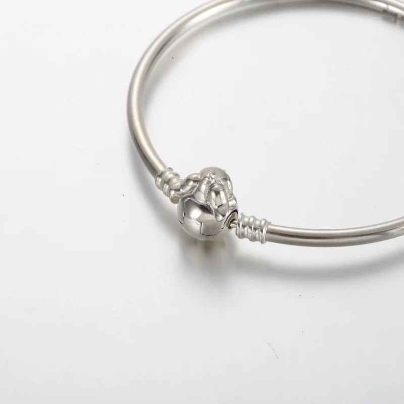 (image for) Pandora Moments Disney Stitch Biting Clasp Bangle - 591683C01 - View 3