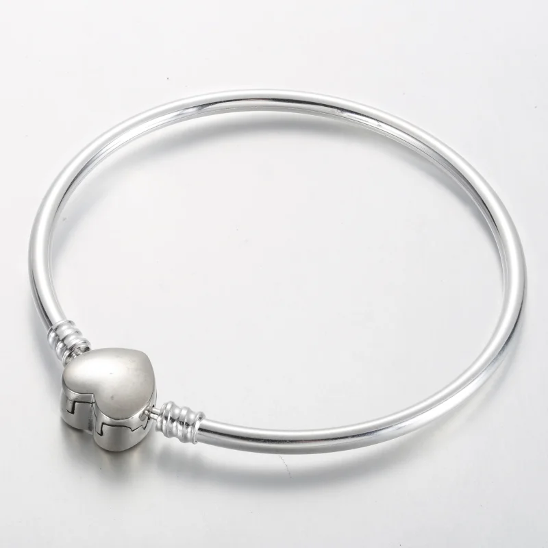 (image for) Pandora Moments Entwined Infinite Hearts Clasp Bangle - 591064C01 - View 3