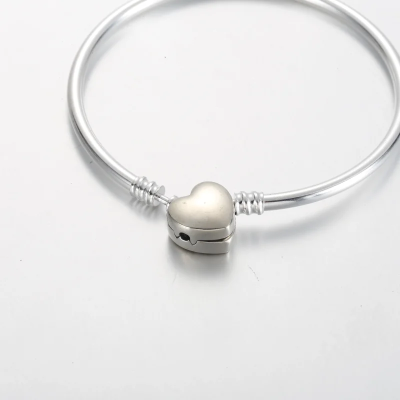 (image for) Pandora Moments Entwined Infinite Hearts Clasp Bangle - 591064C01 - View 4