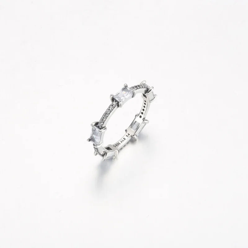 (image for) Pandora Rectangular Bars Sparkling Pavé Ring - 192397C01 - View 2