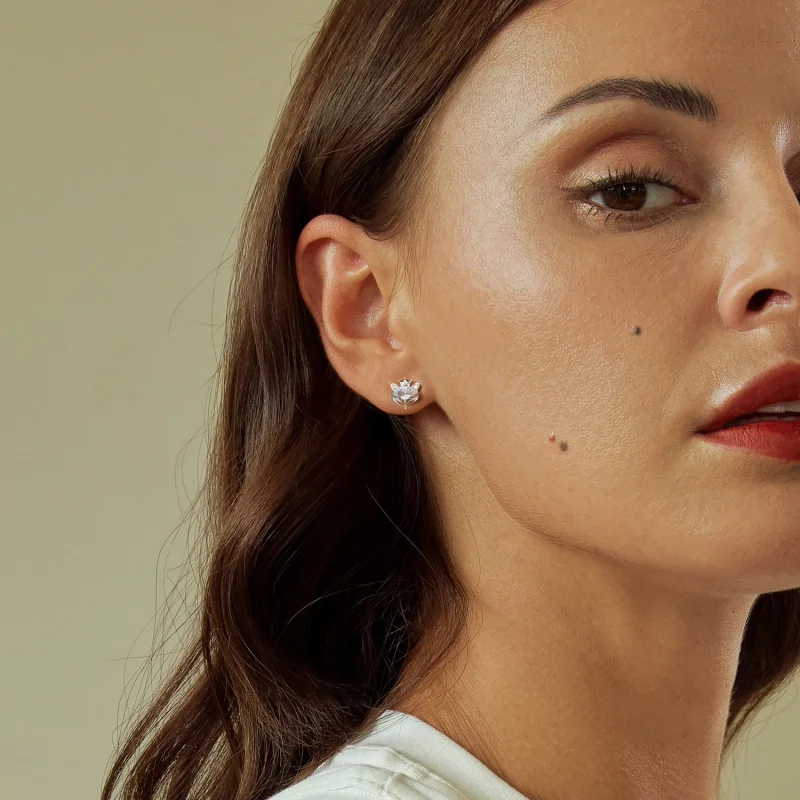 (image for) PANDORA Style Crown Fox Princess Earrings - SCE1708 - View 7