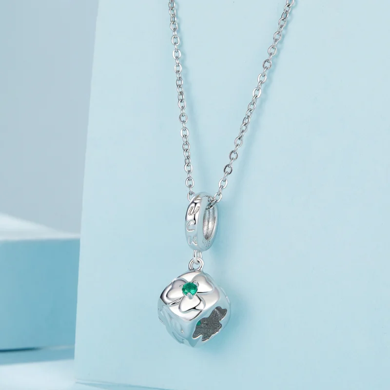 (image for) PANDORA Style Four Leaf Clover Dice Pendant - SCC2839 - View 3