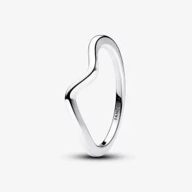 Pandora Polished Wave Ring - 193095C00 Pandora Polished Wave Ring - 193095C00