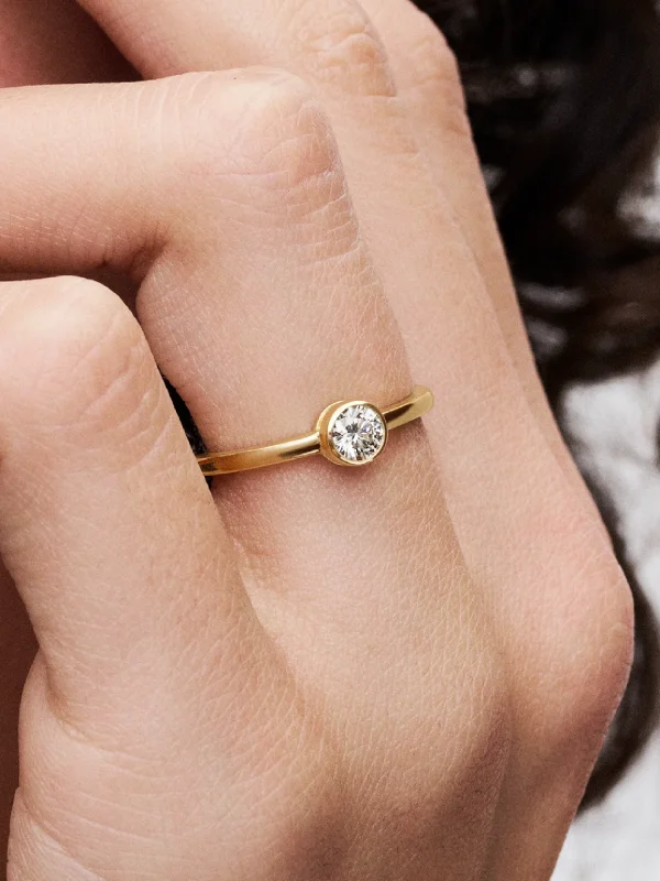 (image for) Pandora Era Bezel 14k Gold Lab-grown Diamond Ring - 152900C01 - View 2