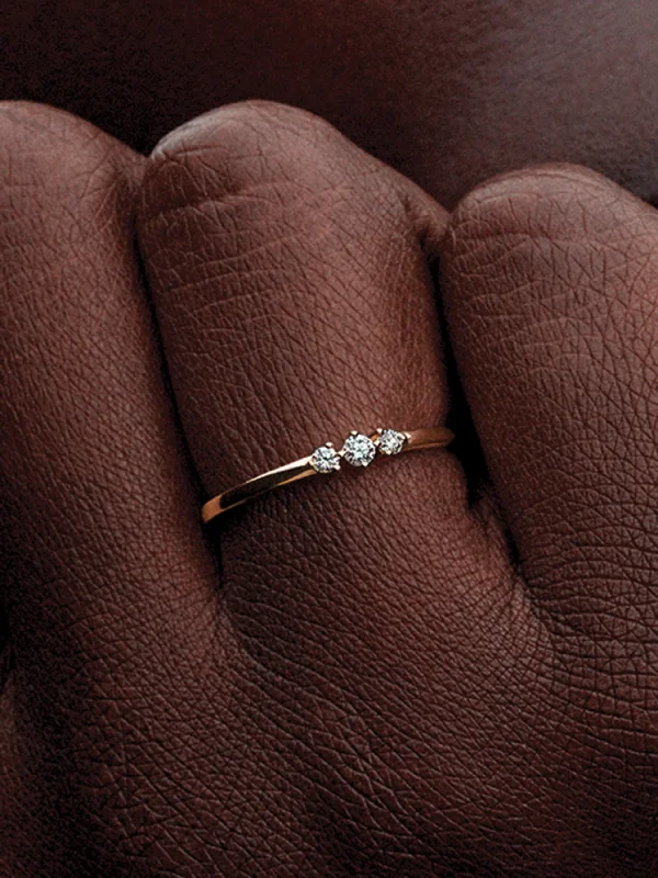 (image for) Pandora Era 14k Gold Lab-grown Diamond Triple Stone Ring - 153631C01 - View 2
