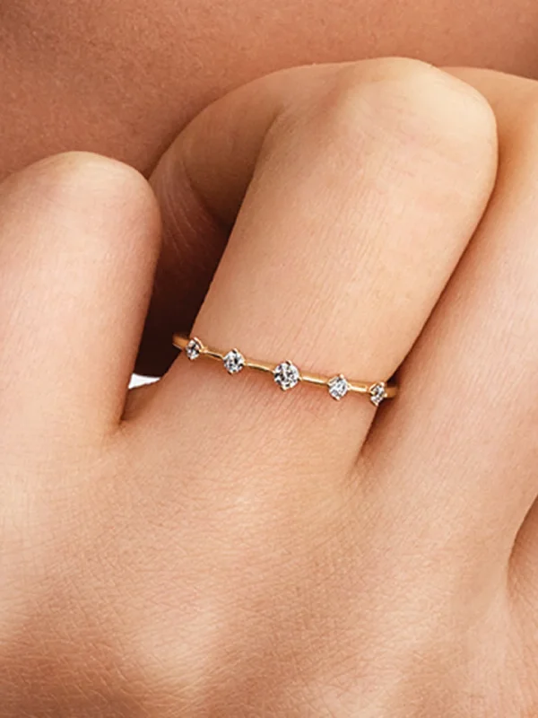 (image for) Pandora Era Lab-Grown Diamond Station Ring - 153735C01 - View 2