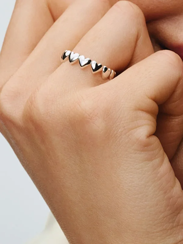 (image for) Pandora Row of Hearts Ring - 193427C00 - View 2