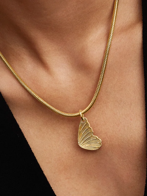 (image for) Pandora Engravable Butterfly Wing Tag Pendant - 364015C00 - View 2