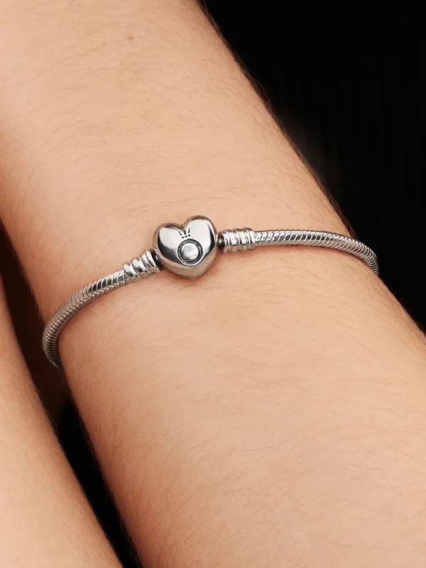 (image for) Pandora Moments Heart & Snake Chain Bracelet - 594594C00 - View 2