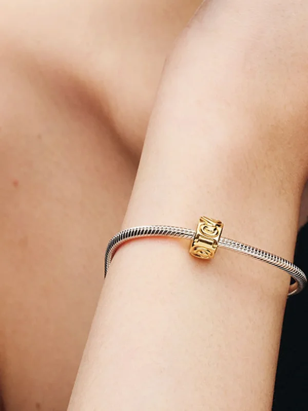 (image for) Pandora Knotted Hearts Clip Charm - 768035C00 - View 2