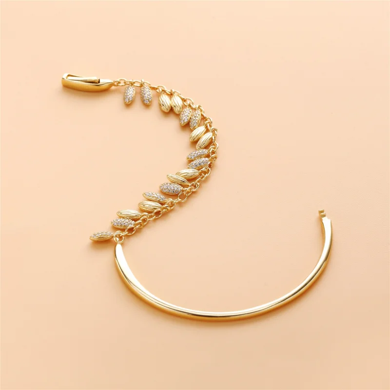 (image for) Limited Edition Floating Grains Bangle, PANDORA Shine™ & Clear CZ - 567715CZ - View 3